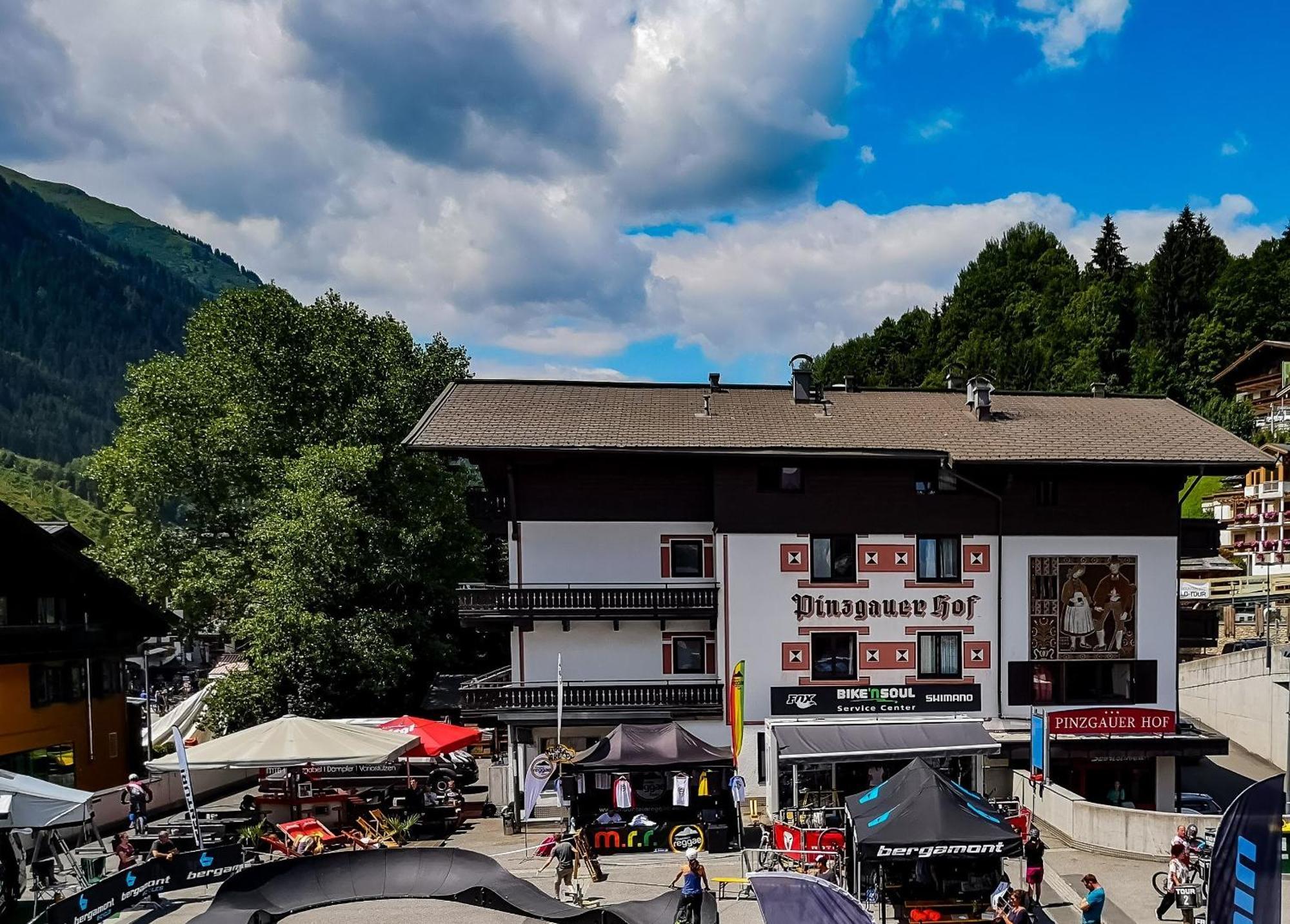 Hotel Pinzgauerhof - Inclusive Evening Dinner Saalbach-Hinterglemm Luaran gambar